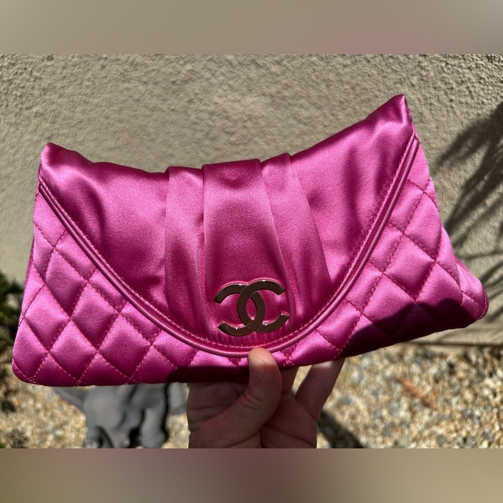 CHANEL Satin clutch